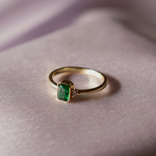 Natural Colombian Emerald Ring