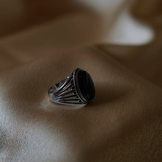 Sultan Onyx Ring - Size 10 - 925 Silver